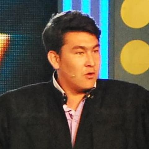 Азамат Мусагалиев